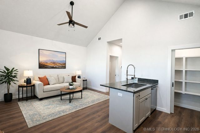 750 Creek Lane, Mannford, OK 74044