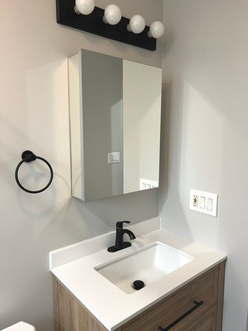 2254 W Arthur Avenue 1051A, Chicago, IL 60645