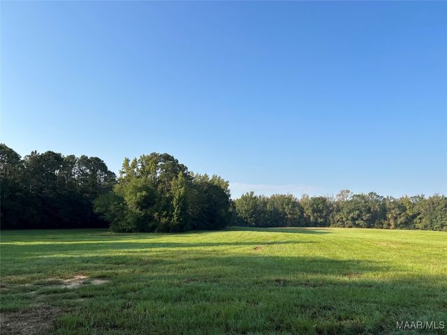 2183 Friendship Road, Tallassee, AL 36078