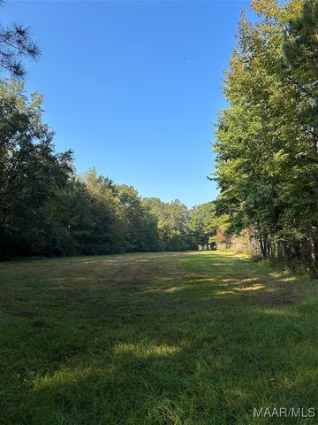 2183 Friendship Road, Tallassee, AL 36078