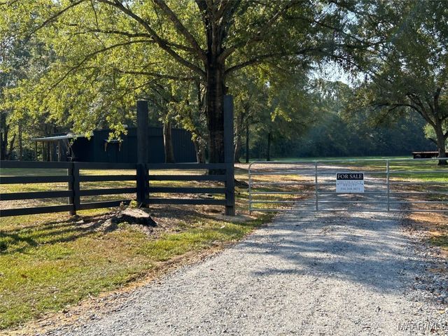 2183 Friendship Road, Tallassee, AL 36078