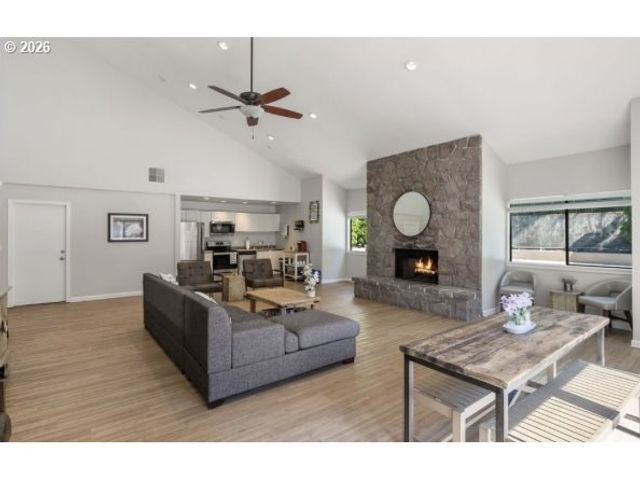 10178 Se TALBERT St, Clackamas, OR 97015