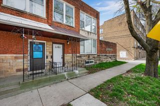 7042 N Washtenaw Avenue, Chicago, IL 60645
