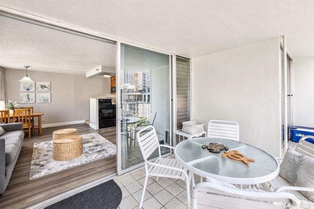 2427 Kuhio Avenue 1006 - FA, Honolulu, HI 96815