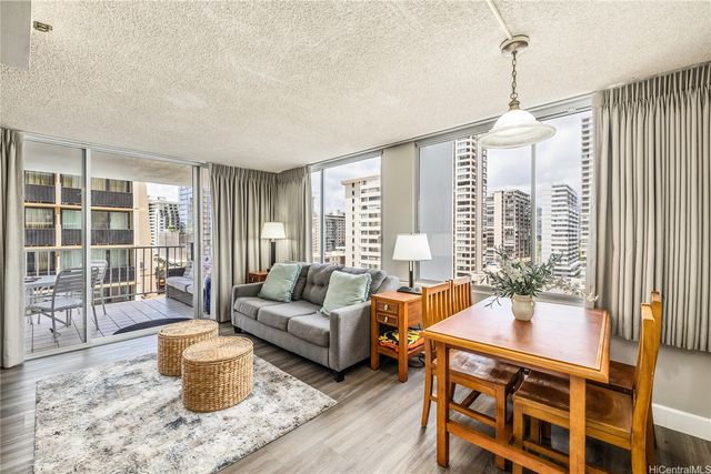 2427 Kuhio Avenue 1006 - FA, Honolulu, HI 96815