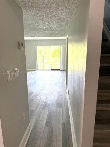 3872 NW 90th Ave 3872, Sunrise, FL 33351