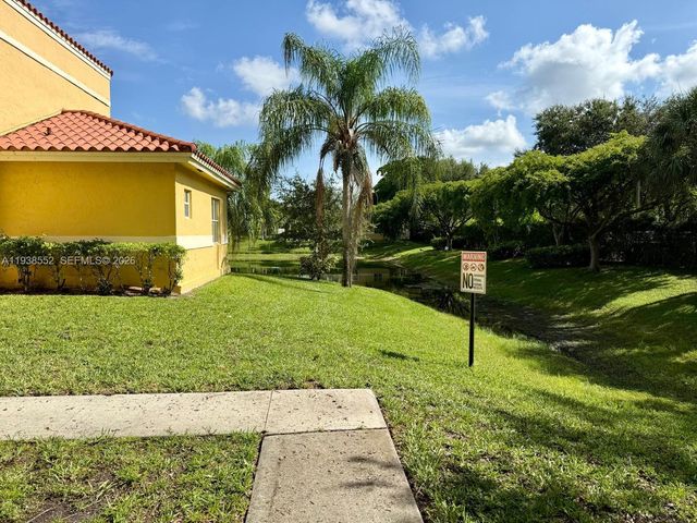 3872 NW 90th Ave 3872, Sunrise, FL 33351