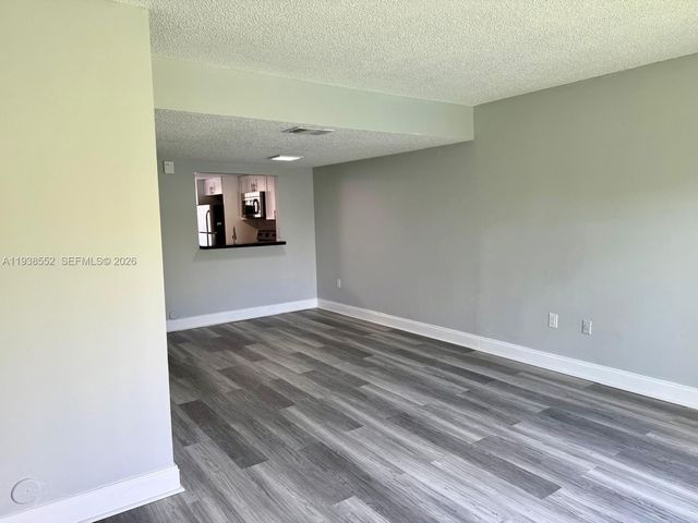 3872 NW 90th Ave 3872, Sunrise, FL 33351