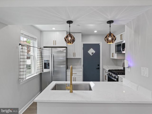 610 GALVESTON PL SE, Washington, DC 20032