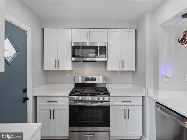 610 GALVESTON PL SE, Washington, DC 20032