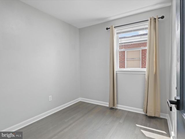 610 GALVESTON PL SE, Washington, DC 20032