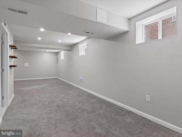 610 GALVESTON PL SE, Washington, DC 20032