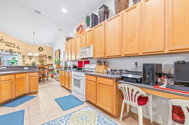 7113 CROMWELL PARK LANE, Apollo Beach, FL 33572