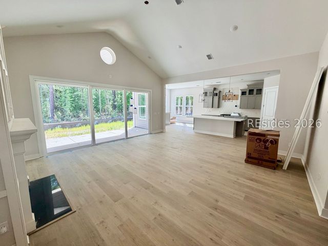 1084 White Water Dr, Hardeeville, SC 29927