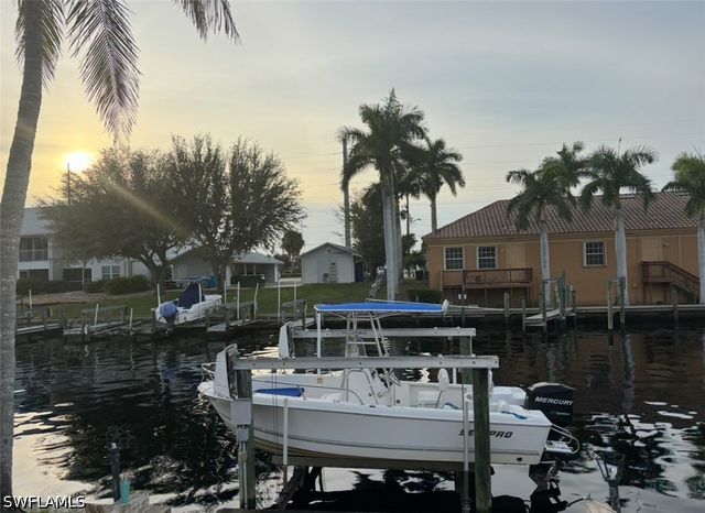 3704 SE 16th PL, Cape Coral, FL 33904