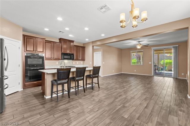 6245 Hambledon Hill Road, Las Vegas, NV 89113