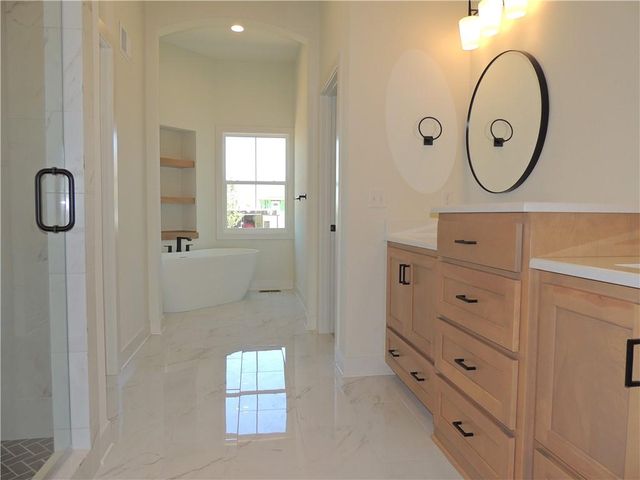 4484 Tee Box Drive, Basehor, KS 66007