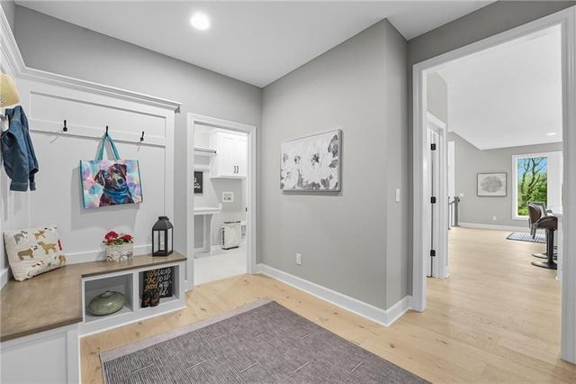 4484 Tee Box Drive, Basehor, KS 66007