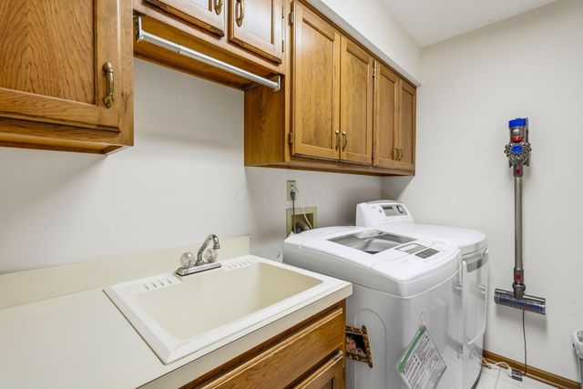 145 Valley Run Drive, Powell, OH 43065
