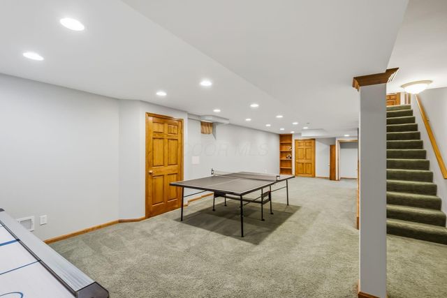 145 Valley Run Drive, Powell, OH 43065