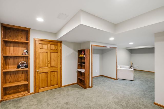 145 Valley Run Drive, Powell, OH 43065