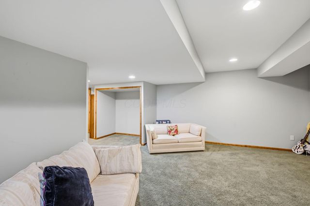 145 Valley Run Drive, Powell, OH 43065