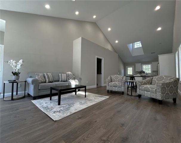 11 Fieldstone Way 11, Johnston, RI 02919