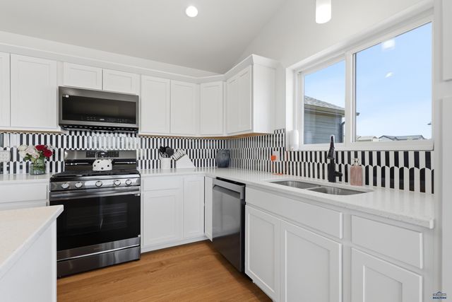 24024 BRIDLE RIDGE RD, Rapid City, SD 57701