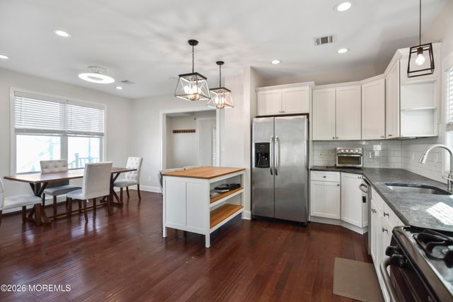 108 Morris Avenue, Belford, NJ 07718