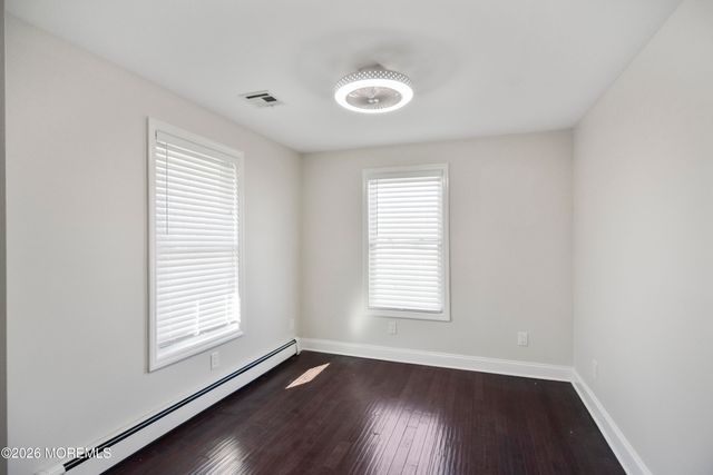 108 Morris Avenue, Belford, NJ 07718