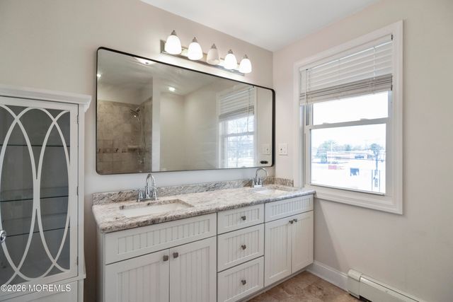 108 Morris Avenue, Belford, NJ 07718