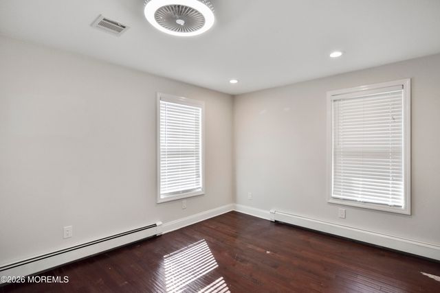 108 Morris Avenue, Belford, NJ 07718