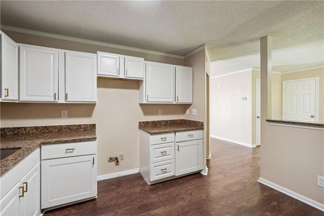 6223 Marbut Farms Lane, Lithonia, GA 30058