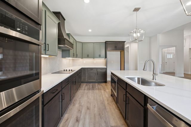 1630 Parchman Rd, Clarksville, TN 37040