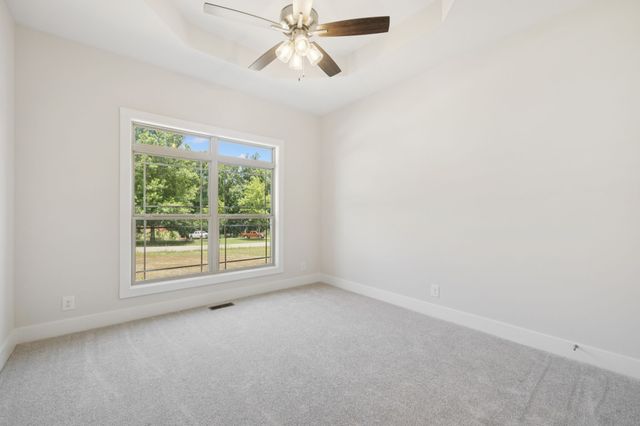 1630 Parchman Rd, Clarksville, TN 37040