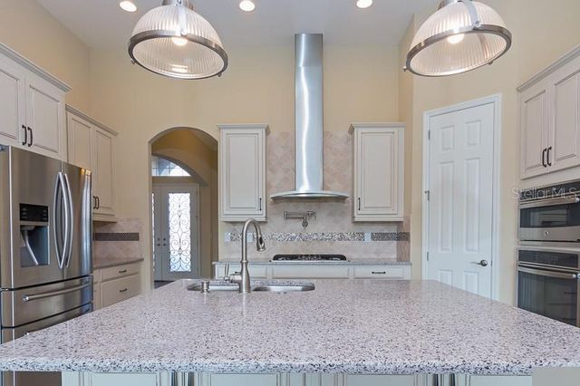 5832 WATERCOLOR DRIVE, Lithia, FL 33547