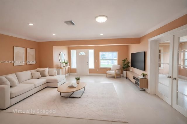 14215 NE 9th Ave 14215, North Miami, FL 33161