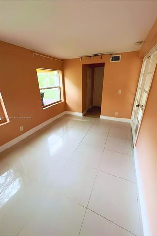 14215 NE 9th Ave 14215, North Miami, FL 33161