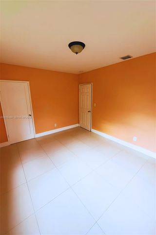 14215 NE 9th Ave 14215, North Miami, FL 33161