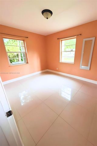 14215 NE 9th Ave 14215, North Miami, FL 33161