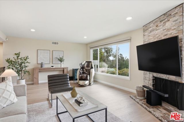 4540 Wawona Street, Los Angeles, CA 90065