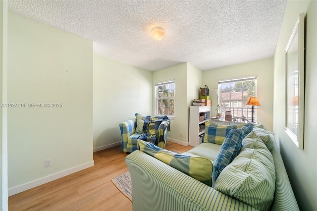 13214 NW 7th Dr, Plantation, FL 33325