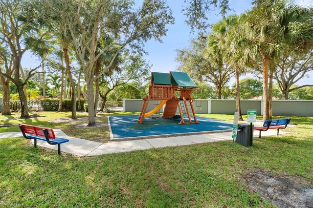 13214 NW 7th Dr, Plantation, FL 33325