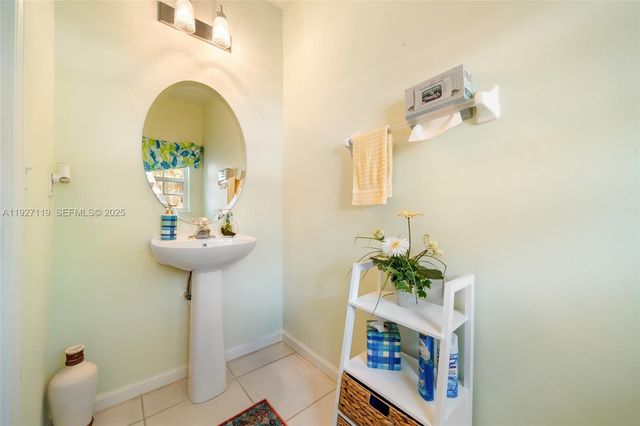 13214 NW 7th Dr, Plantation, FL 33325