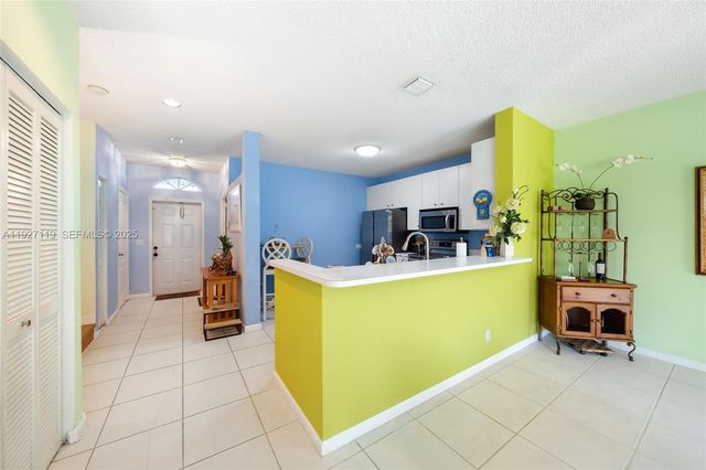 13214 NW 7th Dr, Plantation, FL 33325