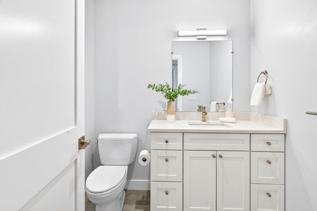 52 Fisher Ave 302, Boston, MA 02120