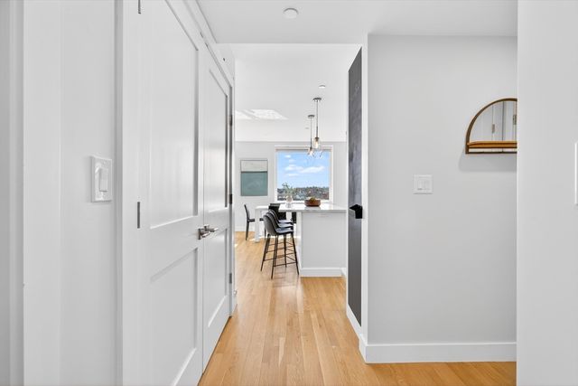 52 Fisher Ave 302, Boston, MA 02120