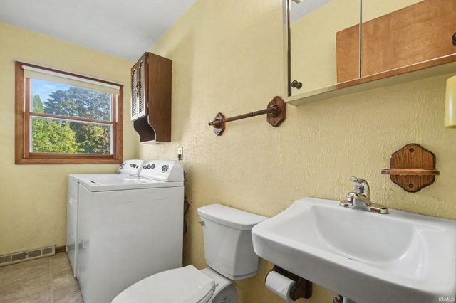 17971 Darden Road, South Bend, IN 46635