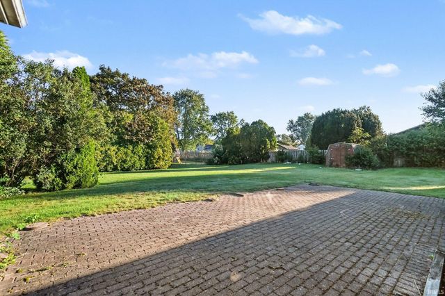 17971 Darden Road, South Bend, IN 46635