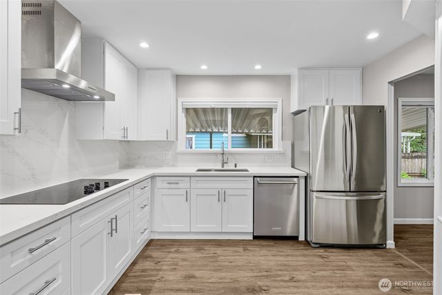 19604 129th Avenue NE, Bothell, WA 98011